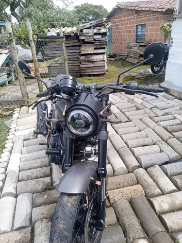 Bomber 250 Full Inyección.