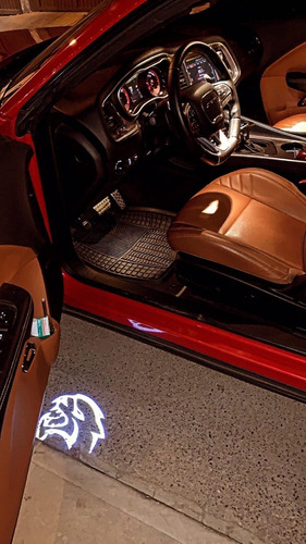 Imagen 5 de 9 de Dodge Challenger 6.2 Srt Hellcat At