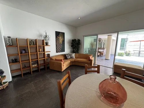 Céntrica Residencia En Venta- Rinconada Jacarandas