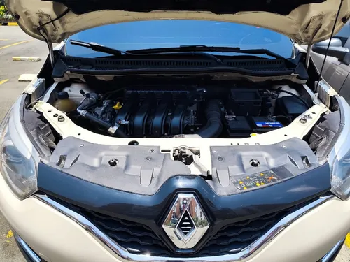 Renault Captur 2.0 Intens Automática