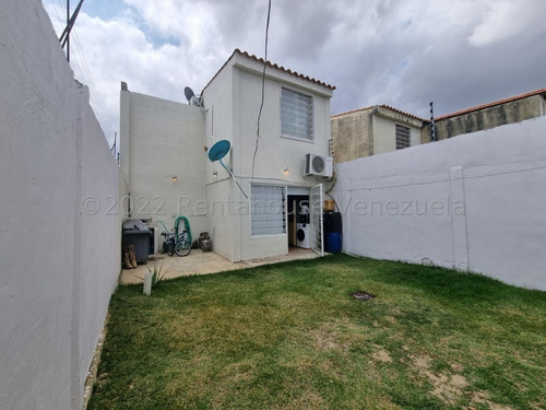 Imagen 15 de 30 de Casas En Venta Cabudare 04245565759