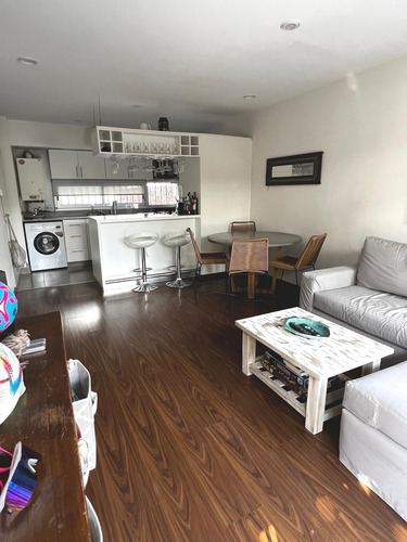 Departamento En Venta, Dos Amplios Ambientes Con Cochera En San Fernando