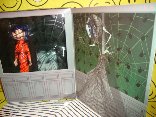 Coraline Diorama Con Luz Figura Neca De Coleccion (Usado)