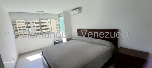 Apartamento Piso Medio Remodelado 160 M² 3h, 3b, 1p, Residencias Puerto Santo Con Piscina Pozo De Agua En Venta En Los Palos Grandes Avenida 4ta Y 5ta Transversal Caracas