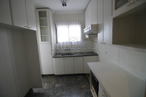 Apartamentos - Ref: V235