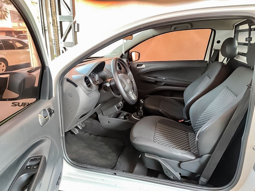 Imagem 4 de 12 de Volkswagen Saveiro 1.6 Mi Trendline Cs 8v 2015
