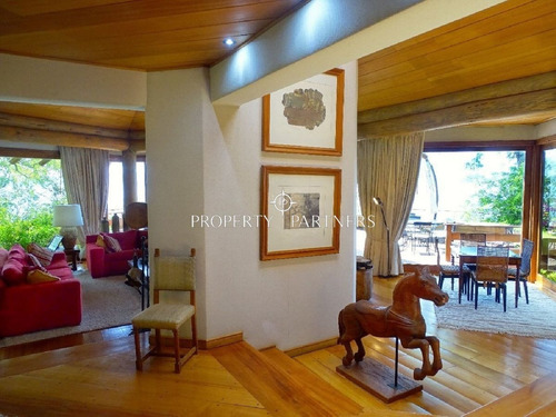 Lujosas Casas Con Orilla De Lago Villarrica