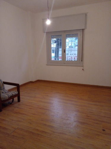 Imagen 4 de 16 de Imperdible Venta!! 2 Dormitorios, B/g, Cordón!!