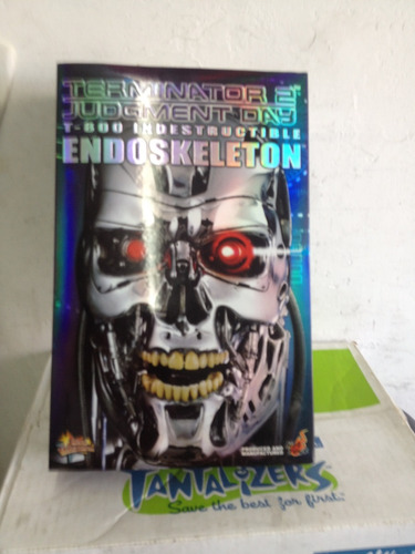 Hot Toys T-800 Exterminador  Endoskeleton Terminator 1/6