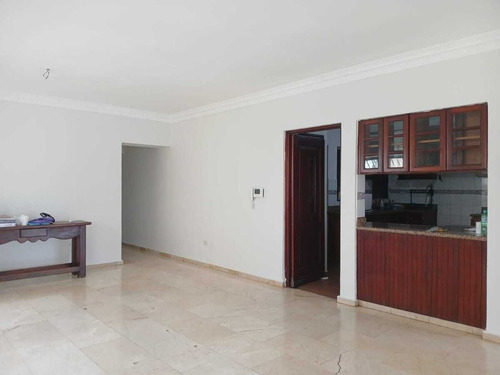 Urbanización Real, Apartamento En Alquiler De 3 Habitaciones