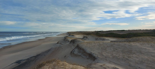 Terreno 2973 M2 Primera Línea Al Mar O. Del Polnio