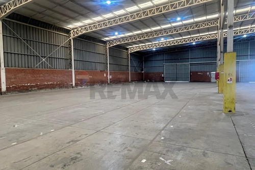 Bodega En Arriendo San Bernardo, 1.404 M²