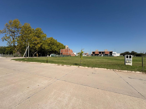 Campo Chico Venta Lote Central 360m2 Apto Dúplex