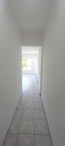Imagem 2 de 15 de Apartamento Para Venda Em Guarujá, Pitangueiras, 3 Dormitórios, 2 Banheiros, 1 Vaga - Ap40_2-1450300