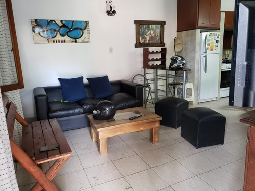 Imagen 2 de 15 de Uf Ubicada En Bario Parque Villa Norte - 4 Ambientes 2 Baños Parrilla Y Cochera Lote De 200m2 Abonan Expensas