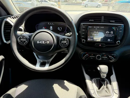 Kia Soul 5p LX L4/1.6 Aut
