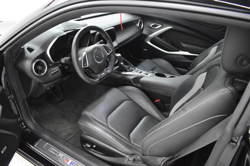 Chevrolet Camaro 6.2 Coupe Ss V8