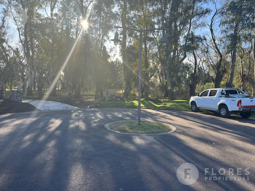Imagen 10 de 13 de Flores Prop. Vende Lote En Barrio La Josefina, Pilar