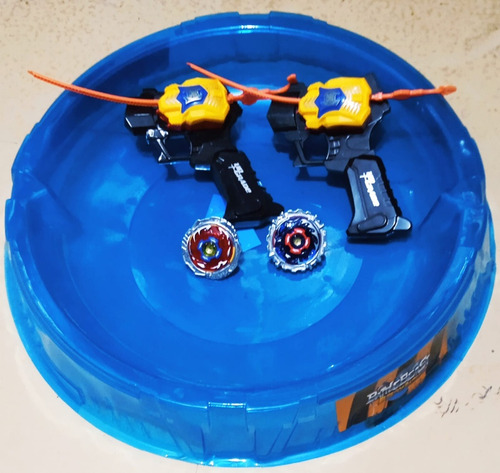 Beyblade Metal Marca Gyro Paquete Con Dos Y Estadio 