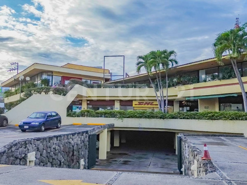 Local En Plaza Comercial Las Palmas En Cuernavaca Morelos $52,500.00 Mxn