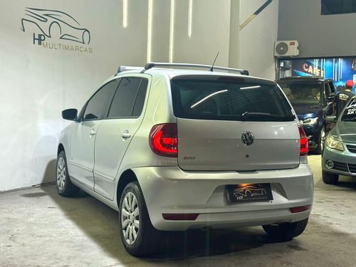 Volkswagen Fox 1.0 Tretec Total Flex 5P