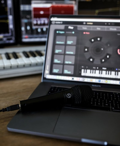 Dubler Studio Kit 2, Controlador De Voz A Midi, Software De. Color Verde Oscuro