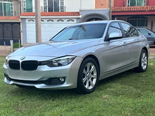 BMW Serie 3 2.0 320ia Luxury Line At