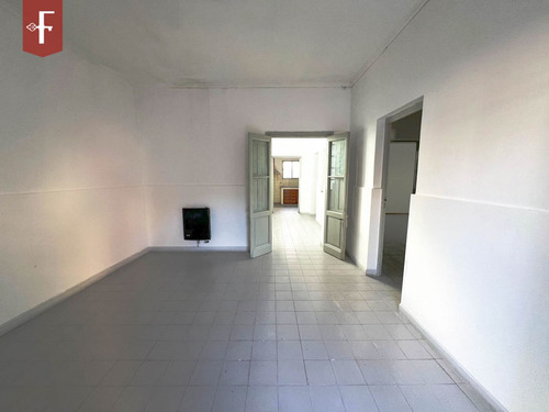 Venta Casa De 5 Ambientes, San Luis Ciudad