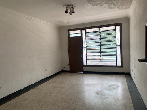 Casa Comercial En Alquiler En Santa Mónica