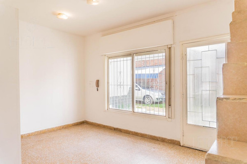 Imagen 9 de 23 de Venta Departamento Tipo Duplex 2 Dormitorios - B° Areá Centro Sur