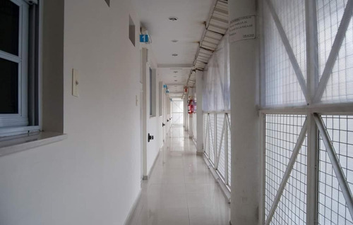 Imagen 10 de 13 de Oficina - Moron