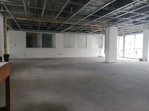 Venta Local Av. Paralela Sector Cristo Rey, Manizales Cod 3554636