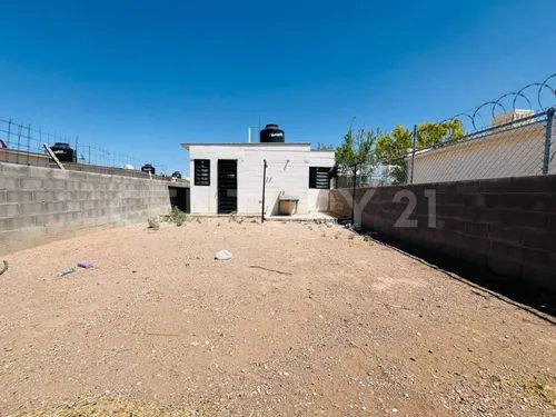 Casa En Venta, Circuito Real De Gardenia, Chihuahua, Chihuahua