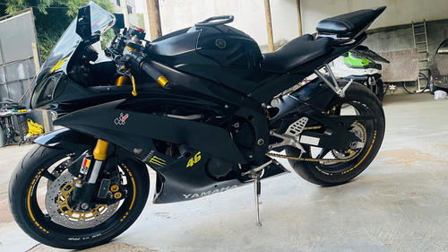 Yamaha R6
