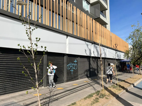 Local Comercial - 65 M2 - Metro Bellavista De La Florida