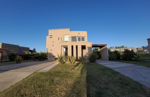 Imagen 2 de 29 de Casa En Venta 4 Ambientes - El Canton Norte