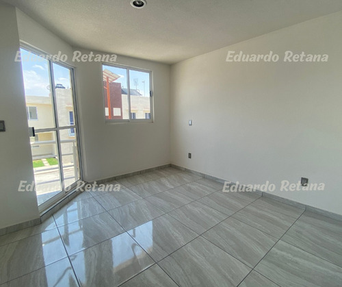 Amplia Casa En Pachuca, 132 M² De Construcción Y Vestidor En Recámara Principal