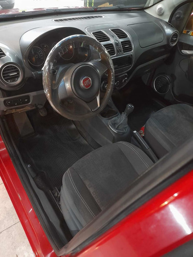 Imagen 4 de 12 de Fiat Palio 2016 1.4 Attractive 85cv