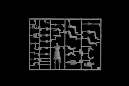 Steyr Rso/01 By Italeri # 6549 1/35 Incluye 7 Figuras