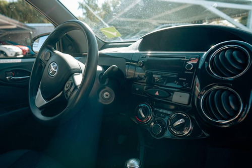 Toyota Etios 1.5 4p Xs 6mt 2018