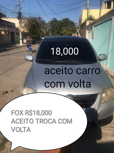 Imagem 9 de 10 de Volkswagen Fox 2010 1.0 Vht Trend Total Flex 3p 1543 Mm