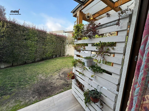 Vende Casa Cómoda Y Luminosa En Concón
