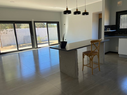 Moderna Casa Nueva En Algarrobo