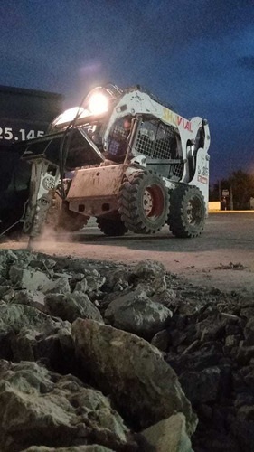 Alquiler De Minicargadora Bobcat (minipala) Con Martillo Hid