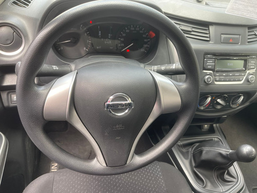 Nissan NP300 2.5 SE Paq Seguridad Mt