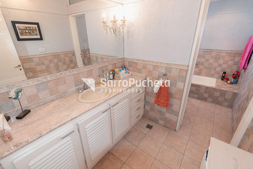 Venta Casa 4 Amb Con Patio, Piscina Y Cochera En Ramos Mejia.