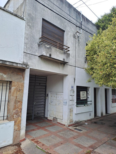 Departamento  En Venta Ubicado En Tolosa, La Plata, G.b.a. Zona Sur