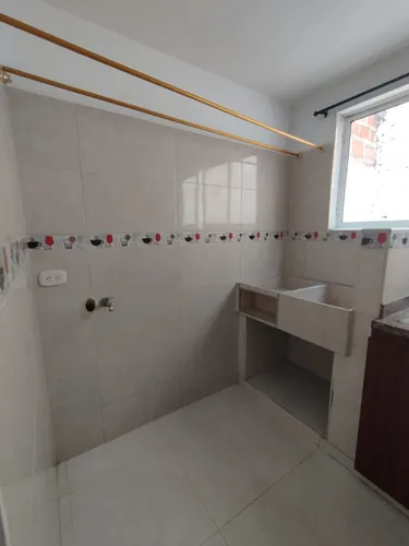 Apartamento En Arriendo En Urbanización La Base. Cod A11656