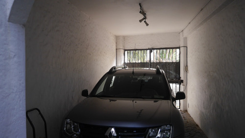 Dueño Vende Ph Independiente Con Pileta Semiclimatizada, Cochera, 5 Dormitorios, Quincho, Parrilla, Jardín, Patio, 8,66 Mts De Balcón, 2 Habs En Pb Y 3 En 1° C/espacio Aéreo, Coghlan Al Cfte-fte
