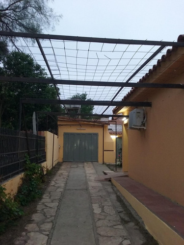 Casa En Venta En Poeta Conti, Centro De Merlo: Excelente Ubicación